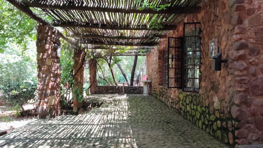 Commercial Property for Sale in Remhoogte AH North West